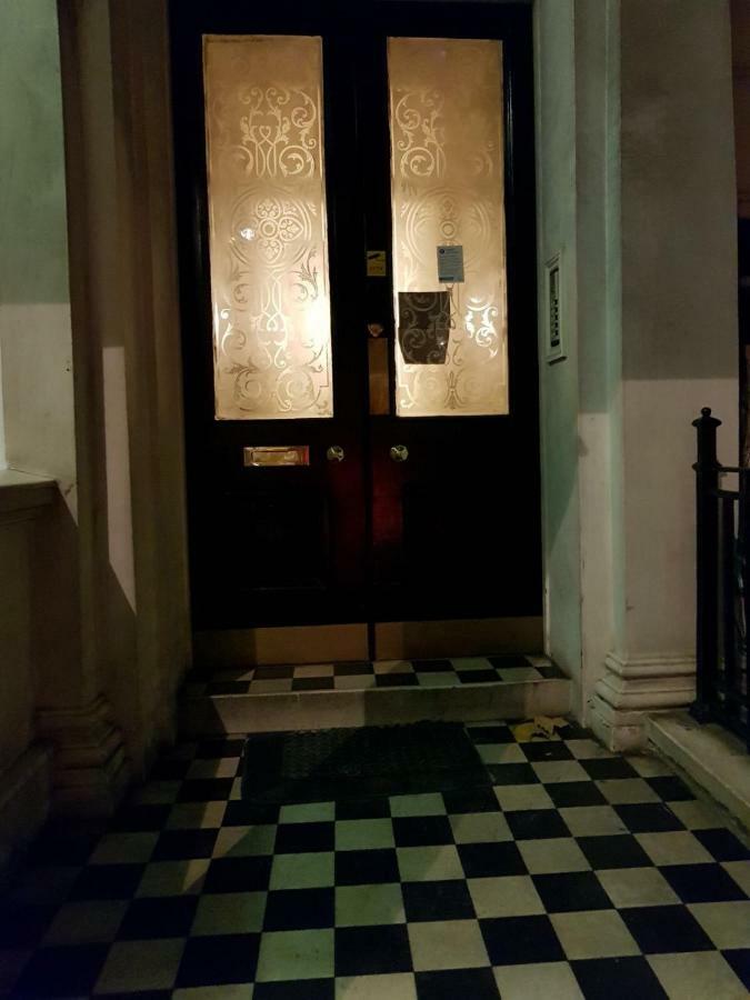 Apartament Lovely 1 Bed In Earls Court Londyn Zewnętrze zdjęcie